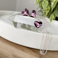 Komplet biżuterii z sercami: kolczyki, zawieszka i łańcuszek - kryształy Swarovski Antique Pink – stary roż