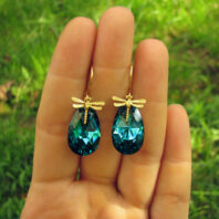 Kolczyki z ważkami i kryształami Swarovski Emerald AB